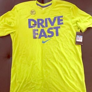 Nike men tee shirt